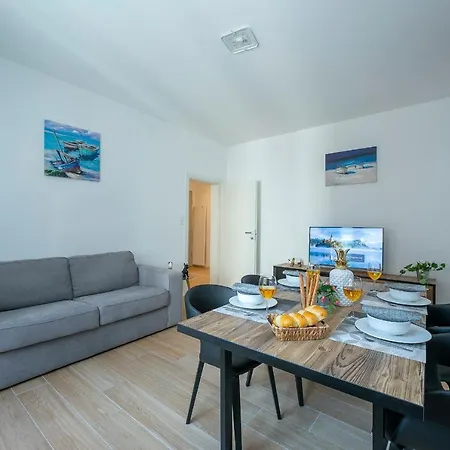 Apartment Boutique Homes