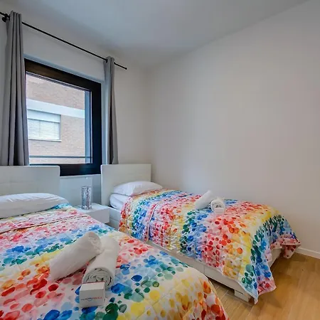 Apartment Boutique Homes *