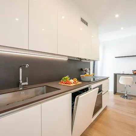 Apartment Boutique Homes *